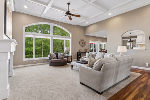 9943 Vagabond Lane N, Maple Grove, MN 55311