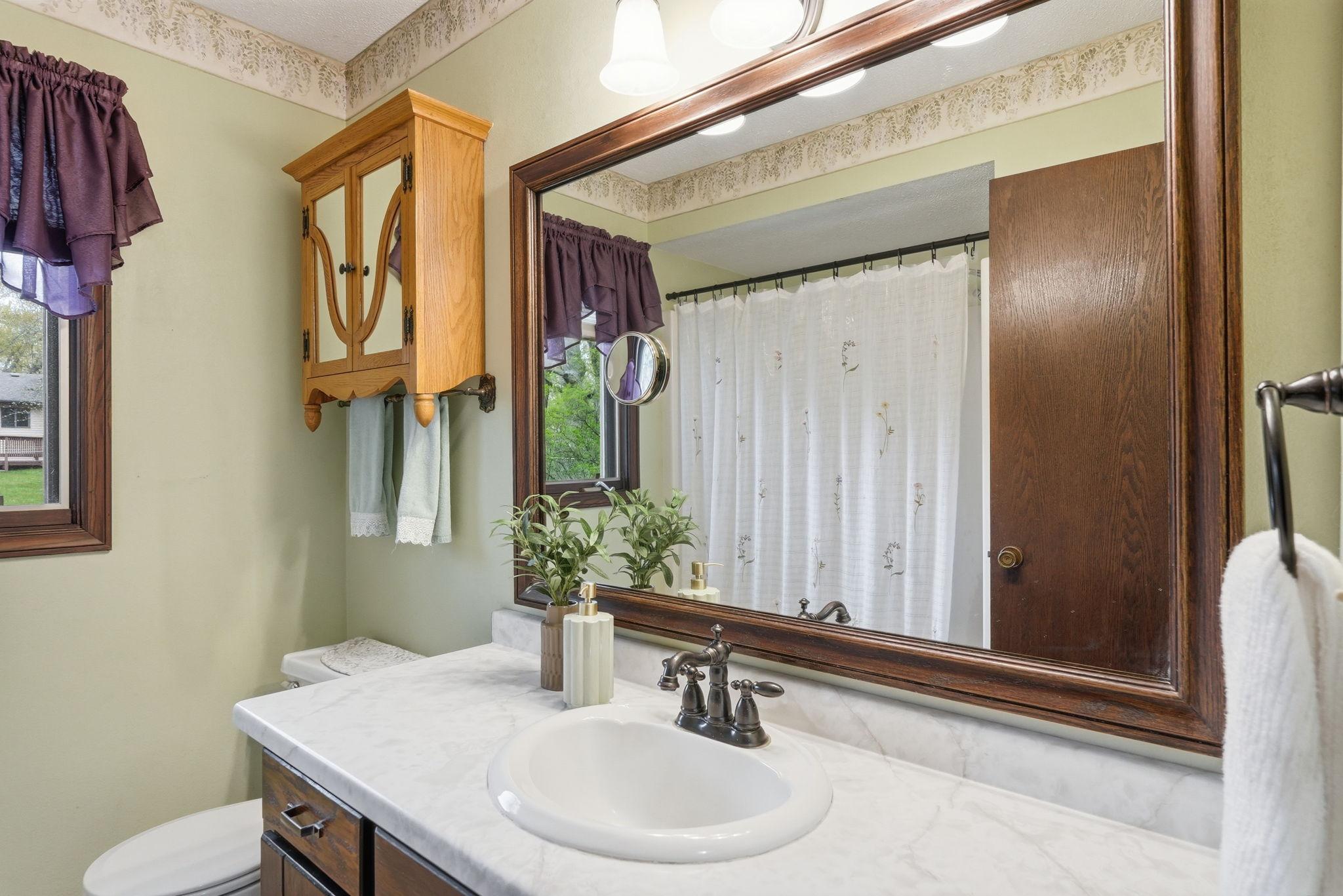 Main floor full bathroom.