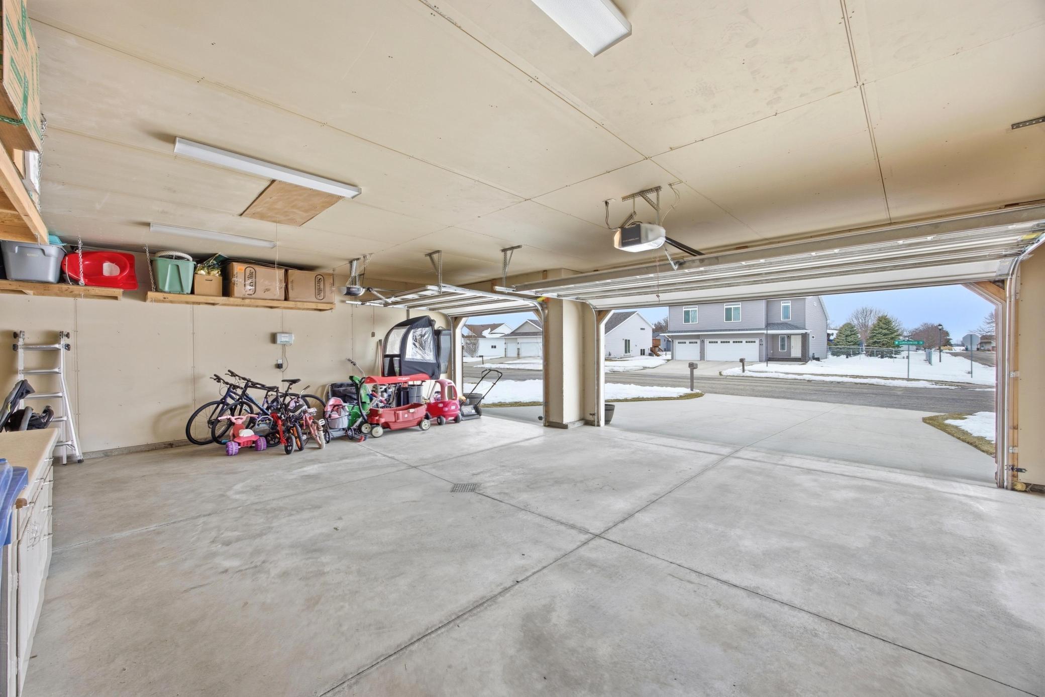 Finished garage w/gas heat & floor drain