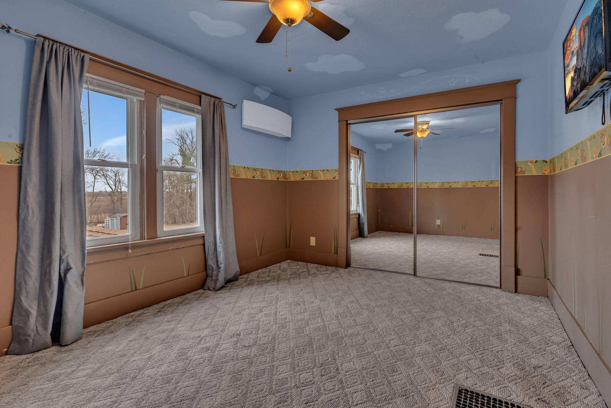 Upper level bedroom 2