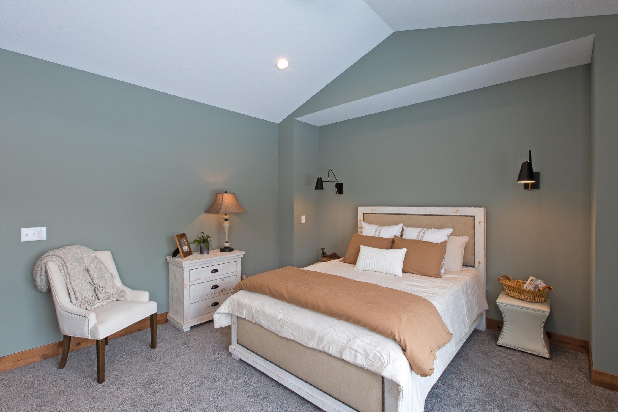 Representative Photo 037_small.jpg