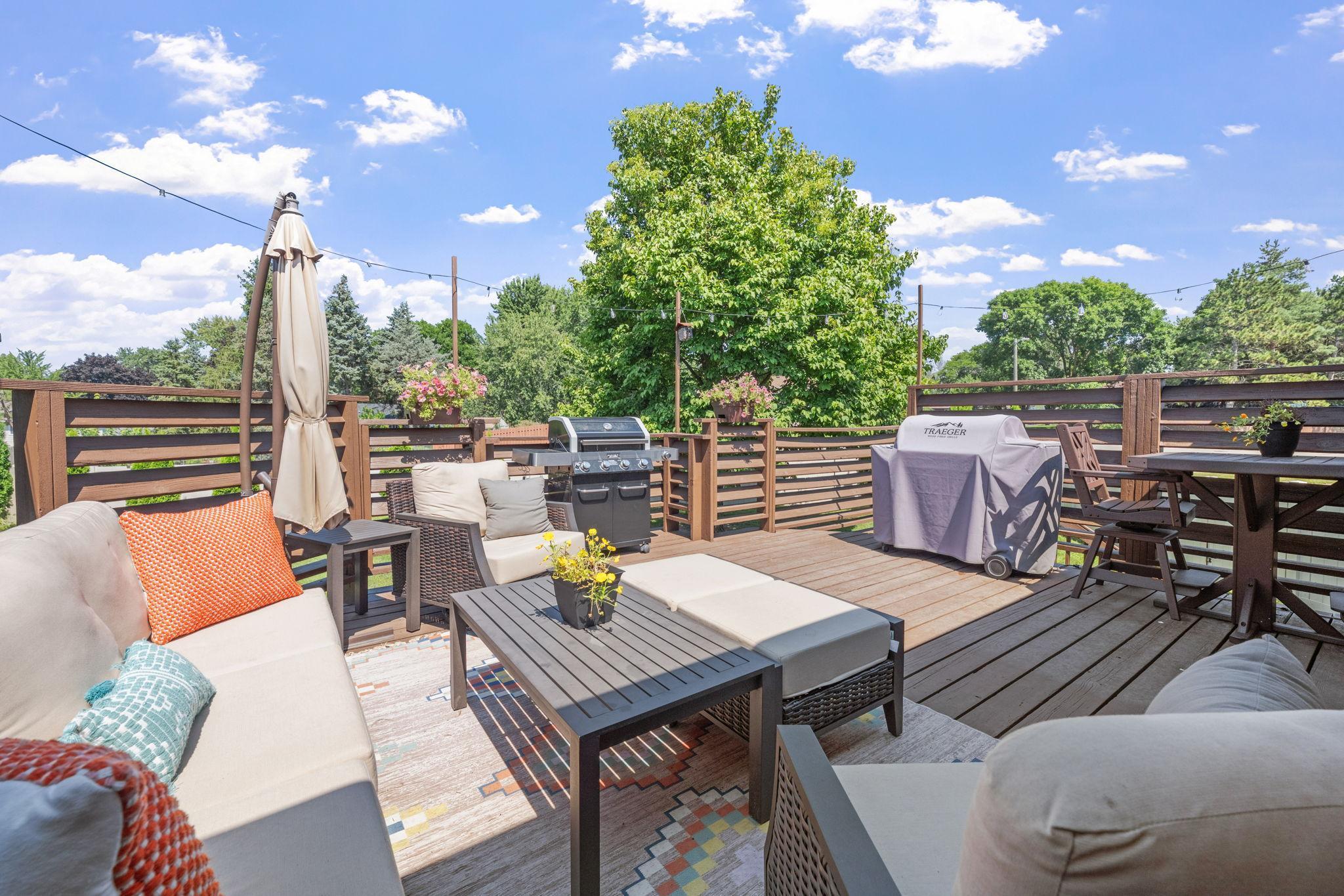 14-web-or-mls-10600 Wyoming Rd Exteriors-14.jpg