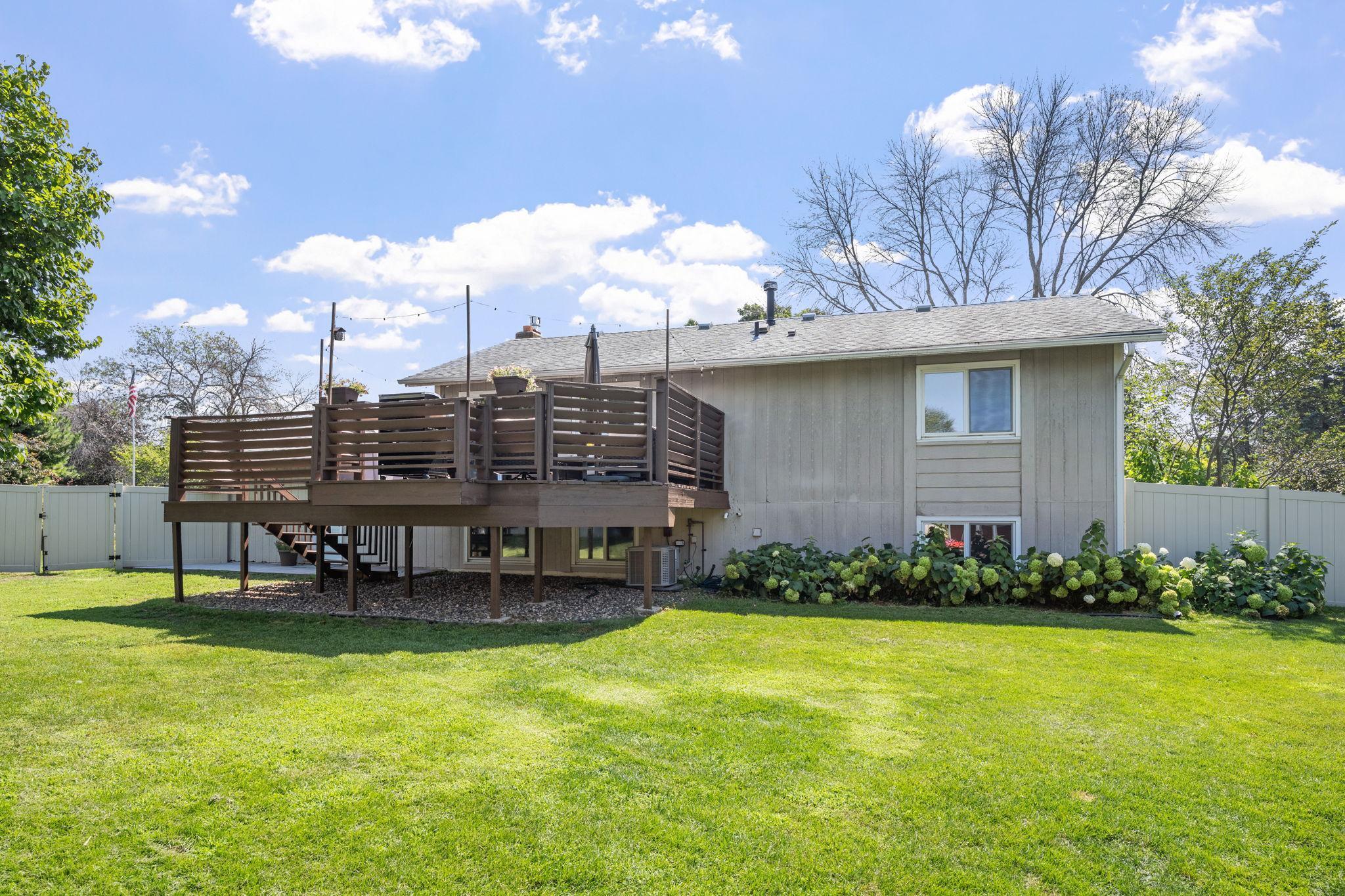 11-web-or-mls-10600 Wyoming Rd Exteriors-11.jpg