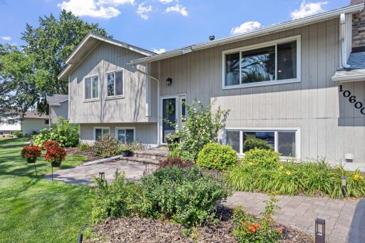 3-web-or-mls-10600 Wyoming Rd Exteriors-3.jpg