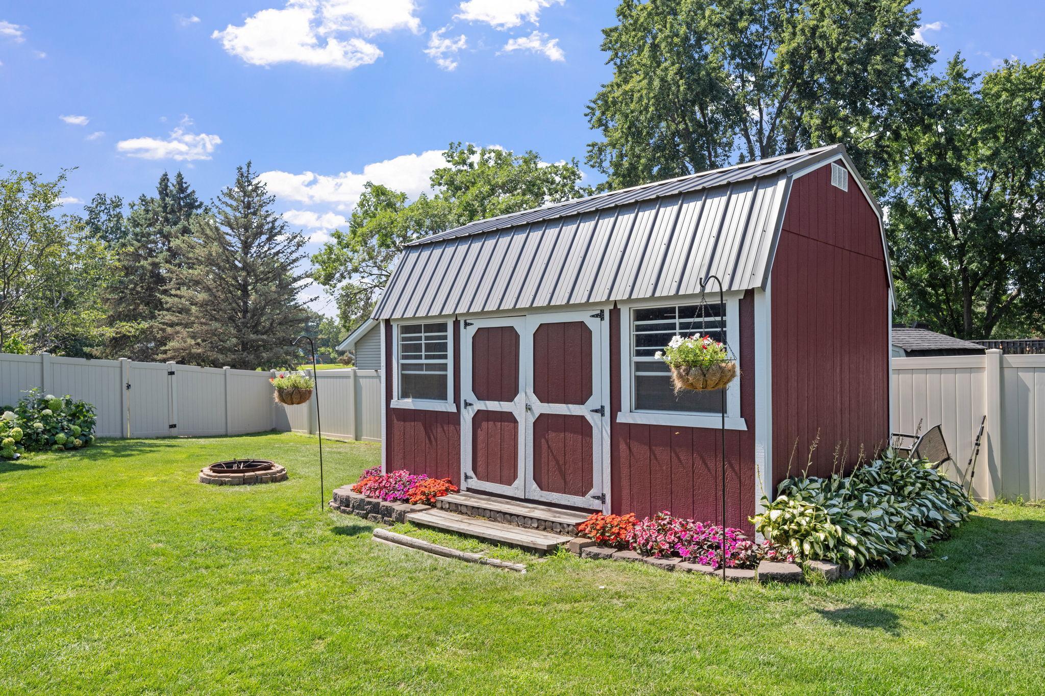 9-web-or-mls-10600 Wyoming Rd Exteriors-9.jpg