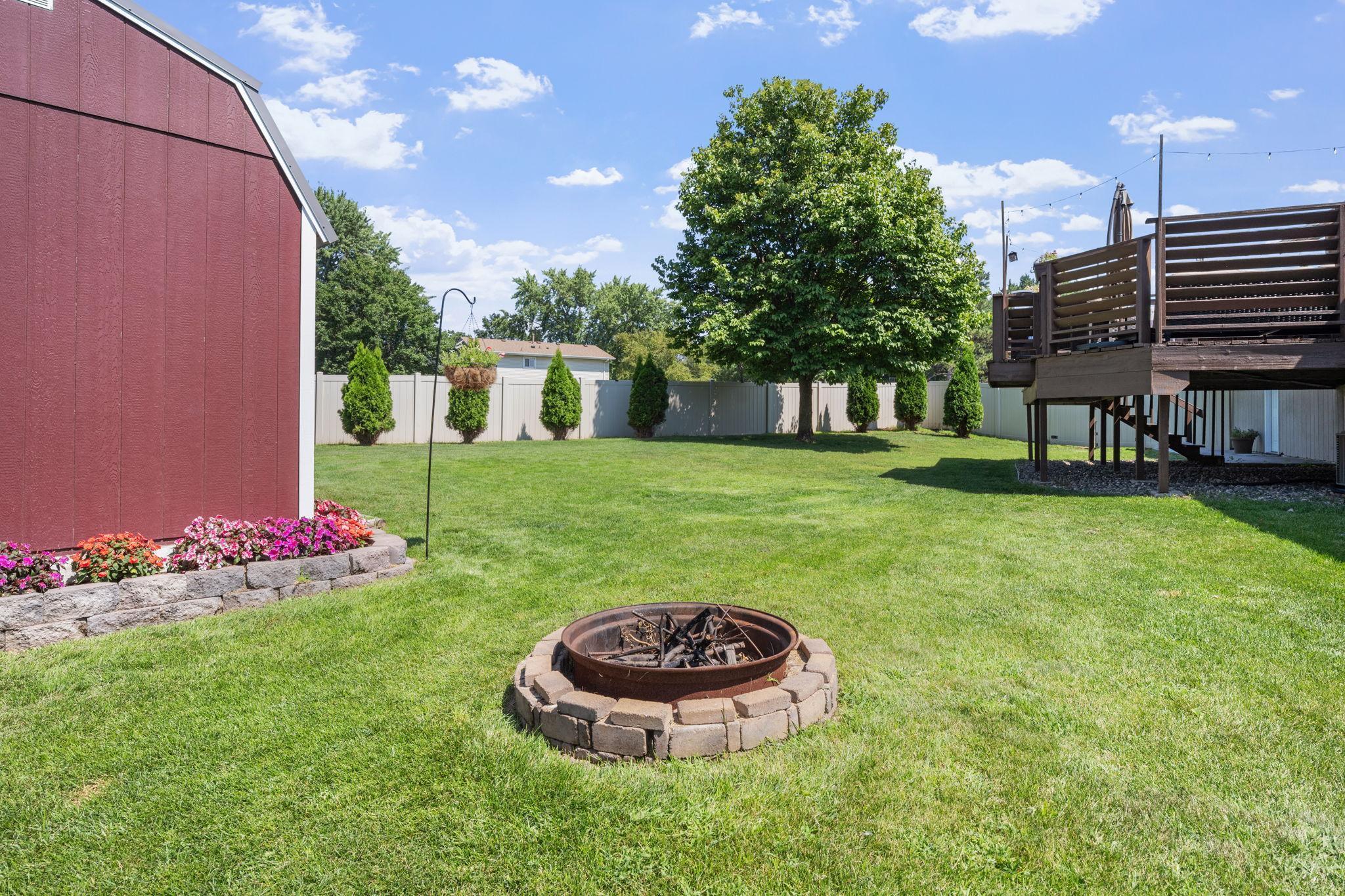 12-web-or-mls-10600 Wyoming Rd Exteriors-12.jpg