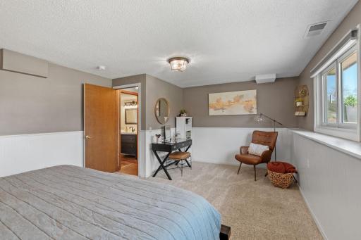 10600 Wyoming Road S, Bloomington, MN 55438