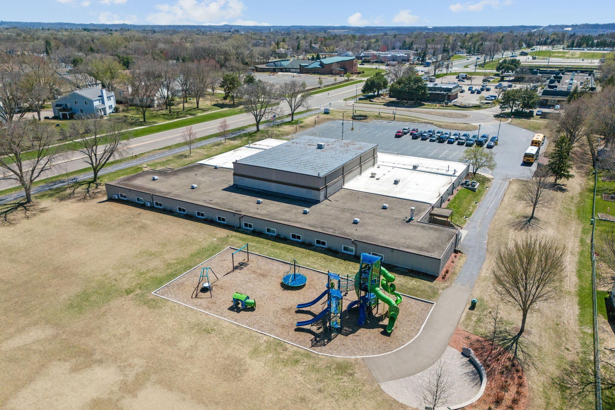 25-web-or-mls-10600 Wyoming Rd-25.jpg