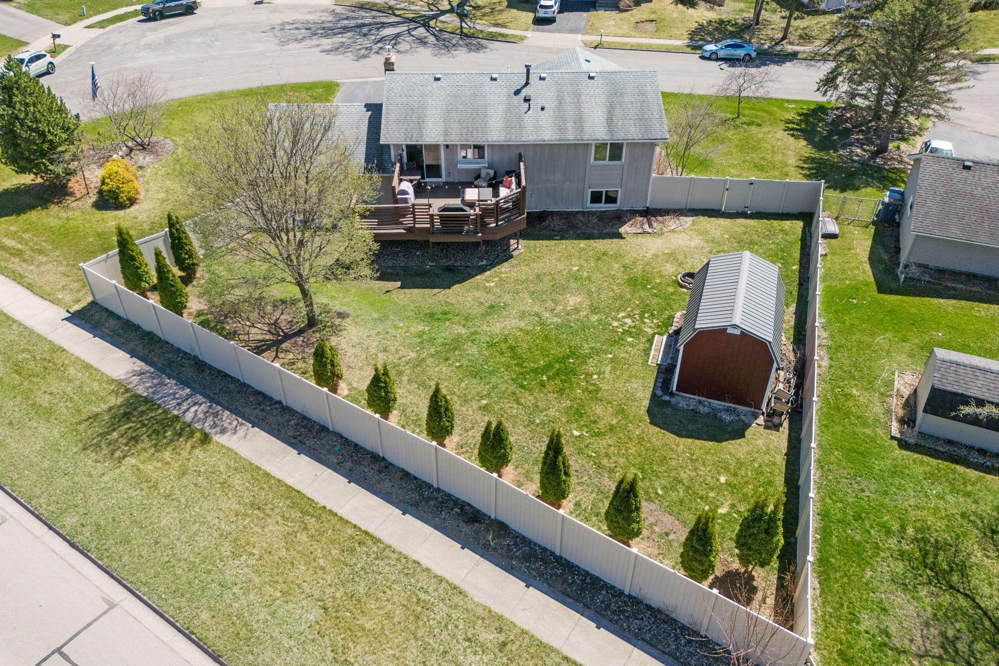 Oversized corner lot in PRIME Bloomington location