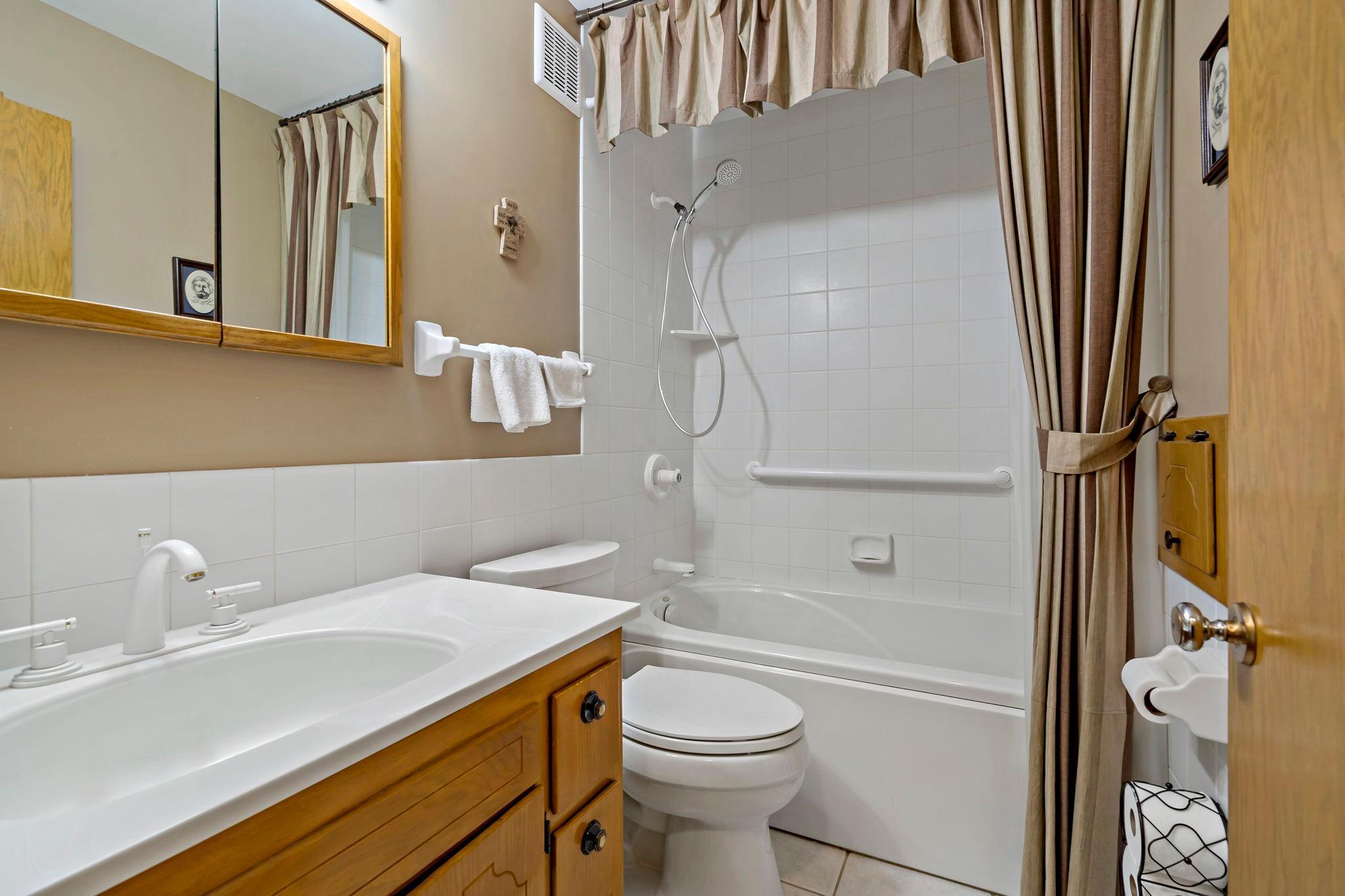 Main floor full bath.