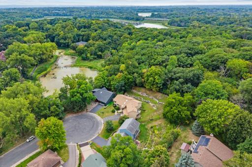 8524 Park Knoll Circle, Minneapolis, MN 55438