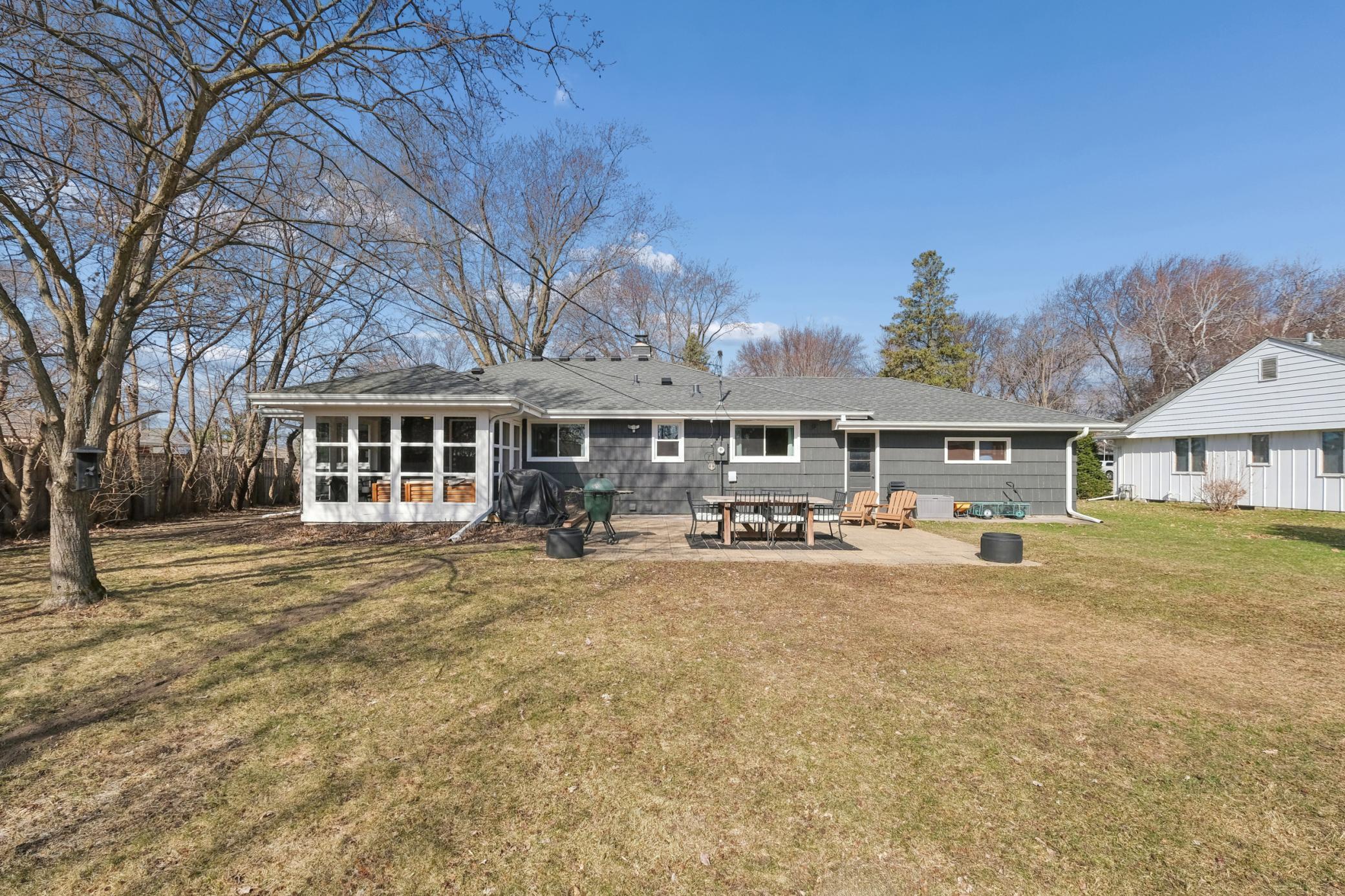 Large backyard for all your needs