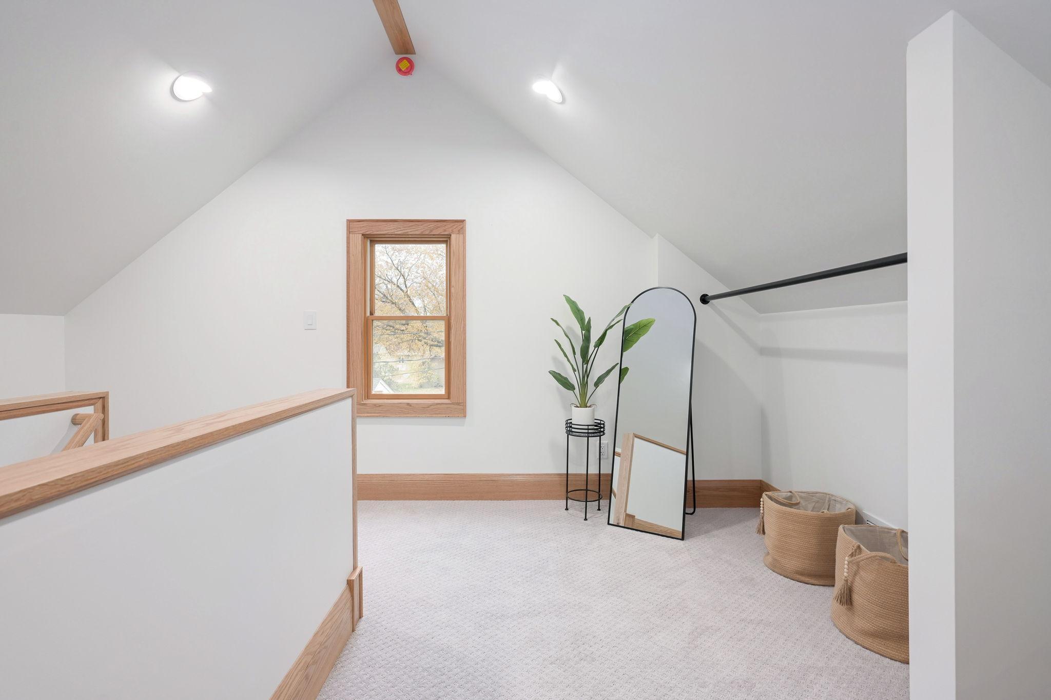 48-web-or-mls-50th Interior-42.jpeg