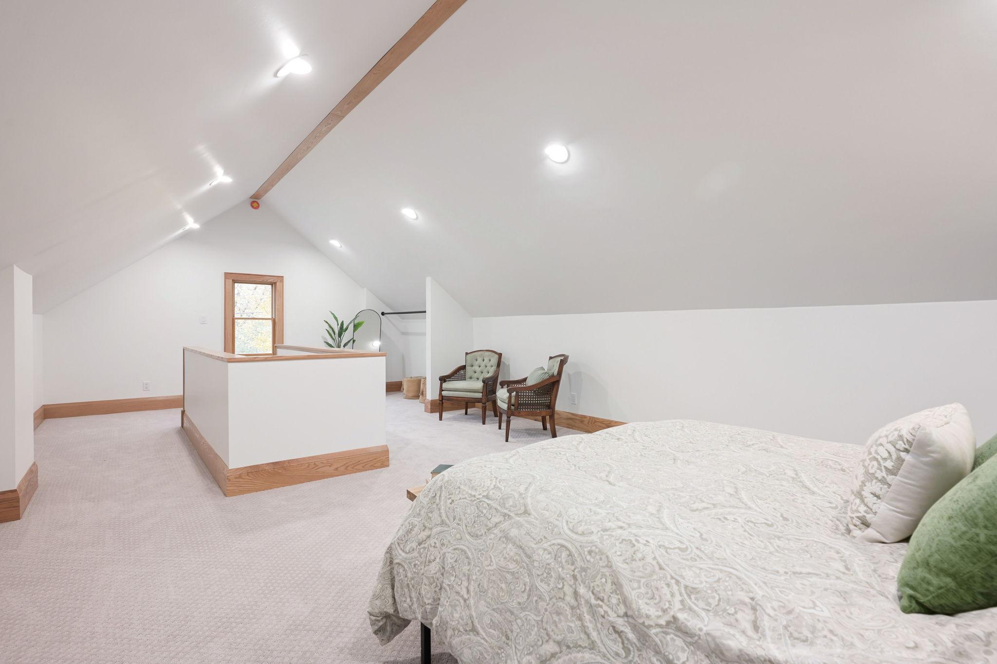 44-web-or-mls-50th Interior-38.jpeg