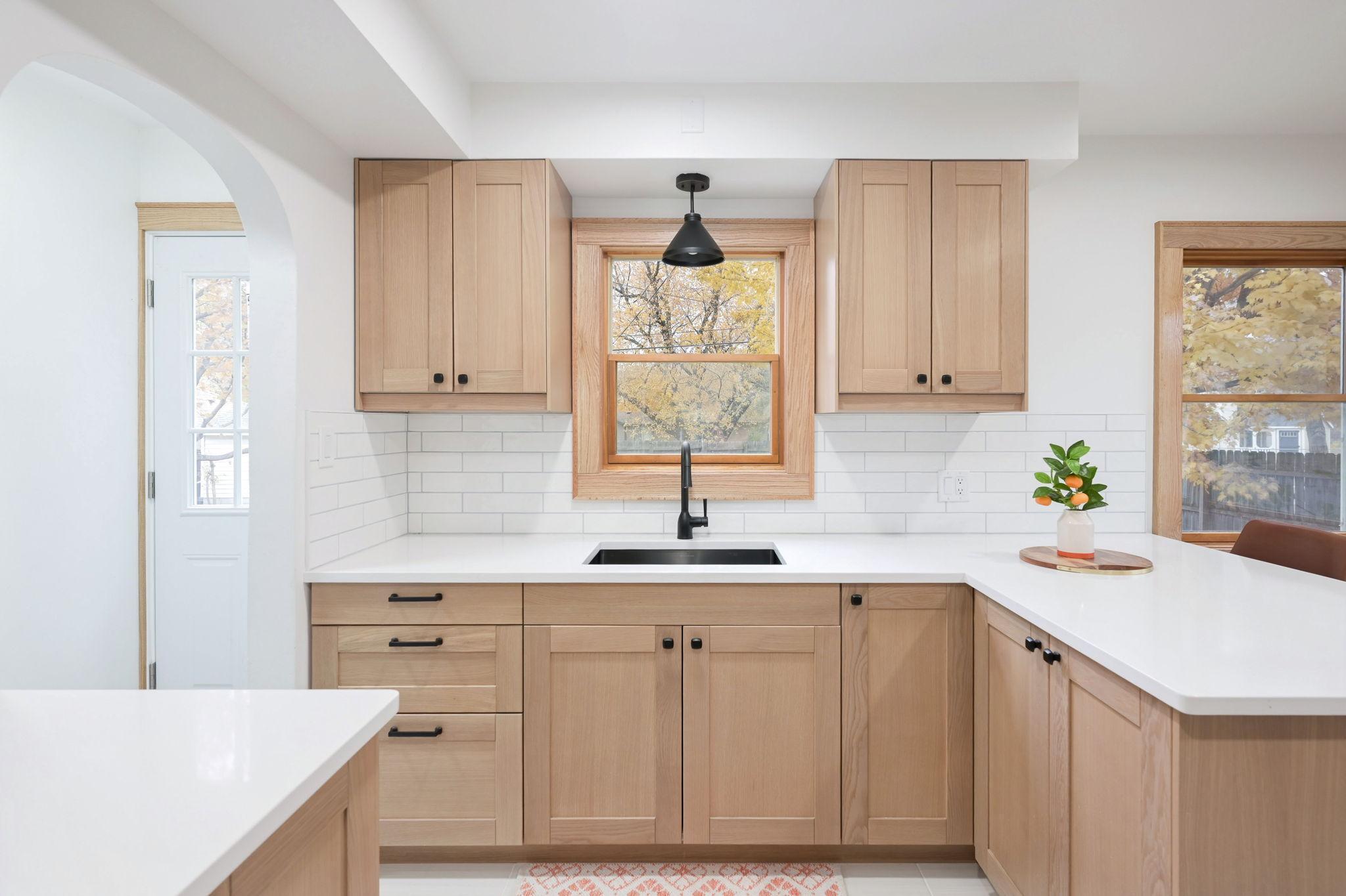 39-web-or-mls-50th Interior-33.jpeg