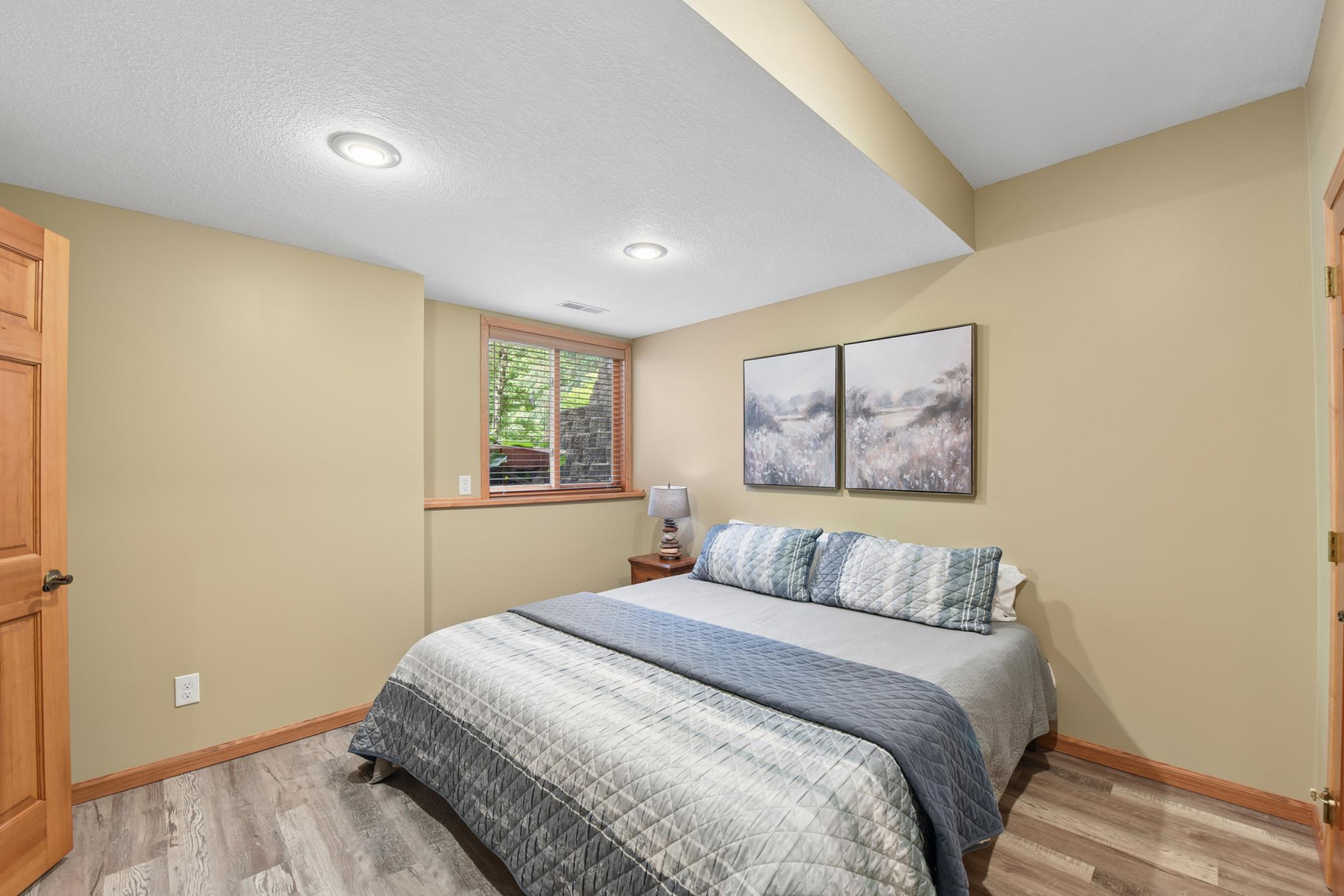 5 bedroom, perfect for a guest