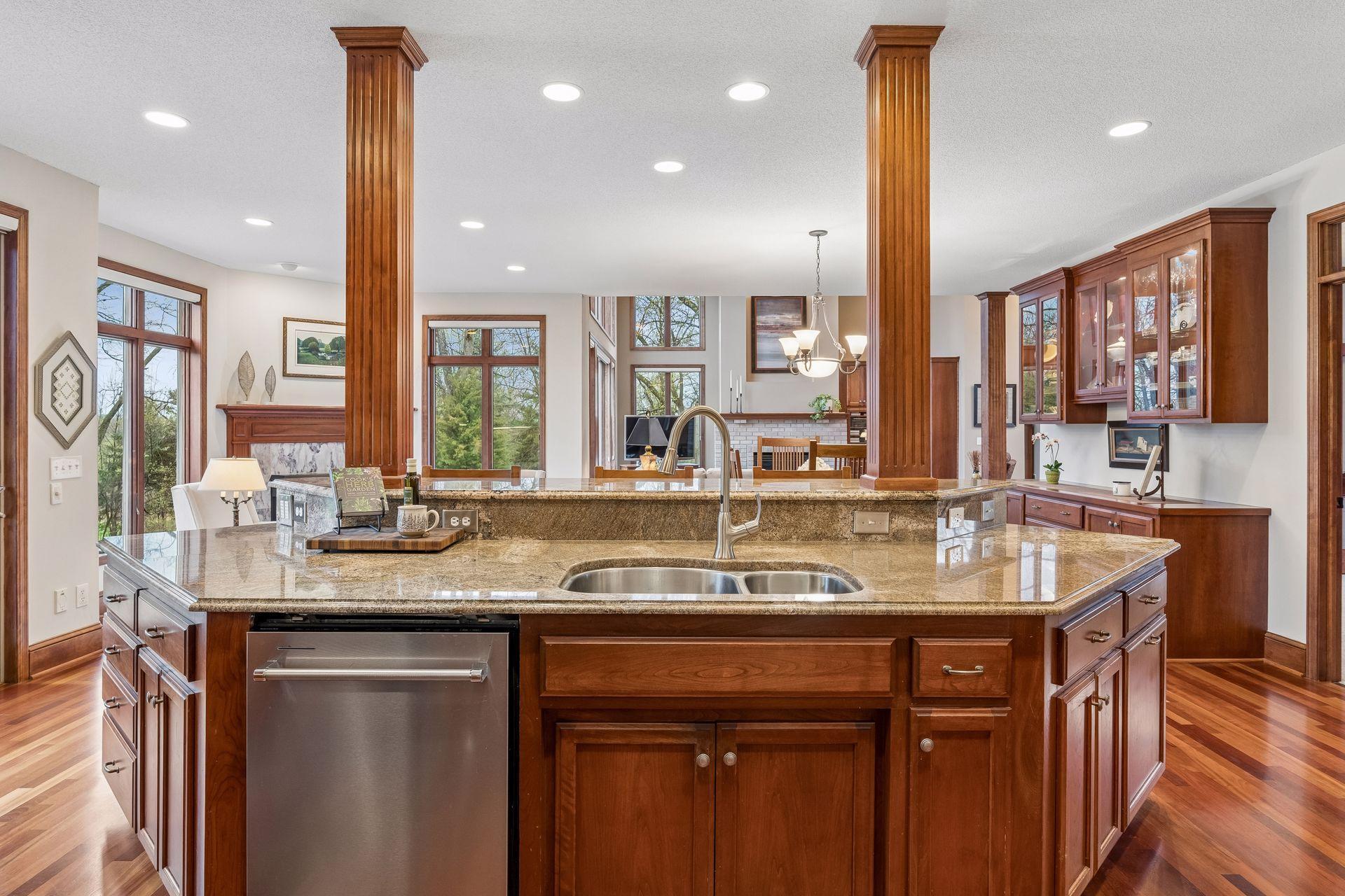 Enjoy cooking in this open, bright, highly functional and gorgeous kitchen.