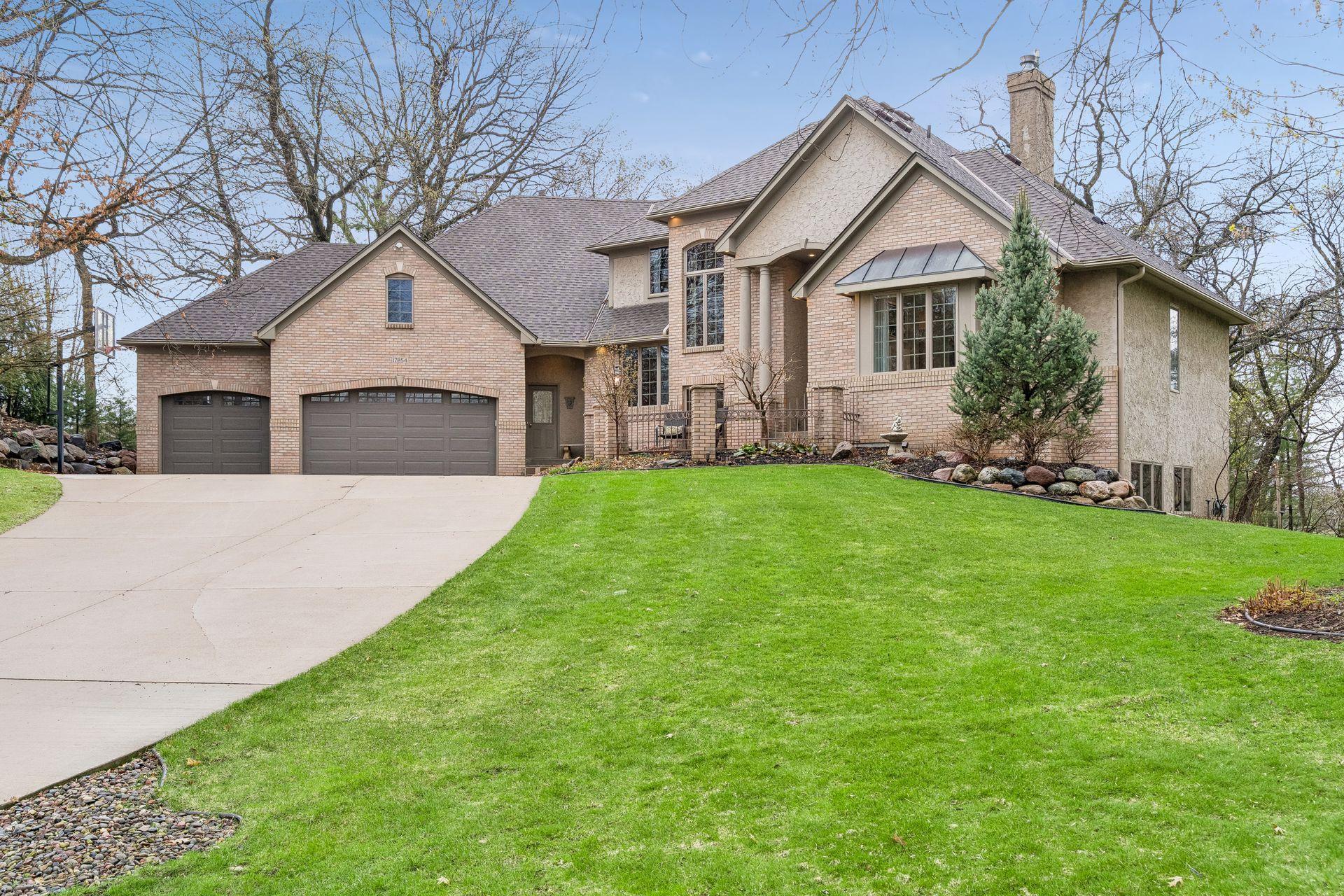 Meticulously maintained one owner home in high demand "Lake Villa Golf Estates". Set on a prime .76 walkout lot overlooking hole 3 on Brackett's Crossing golf course. This exquisite home is within walking distance to Brackett's Crossing Country Club.