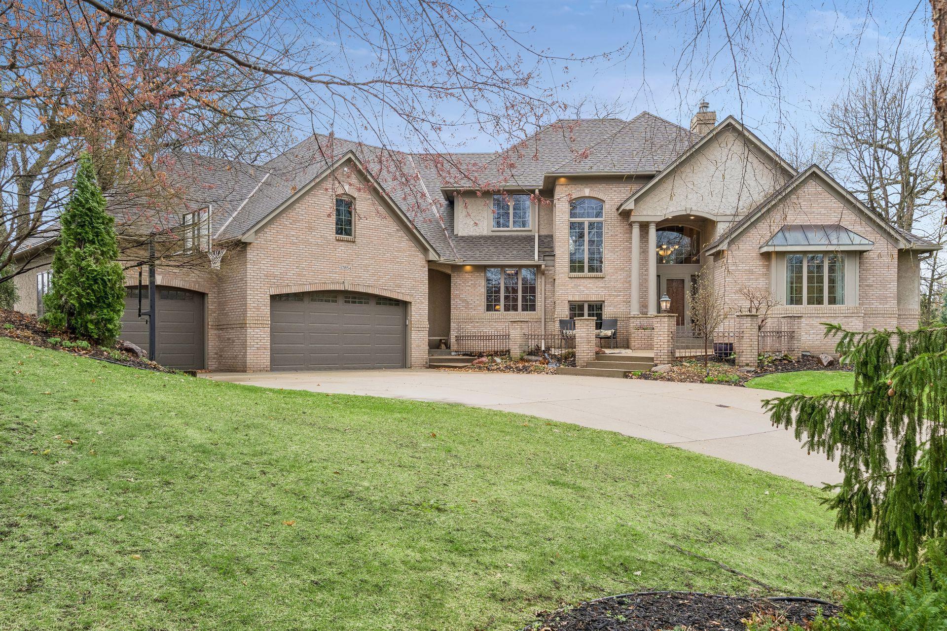 Designed and built by George C. Mauer, Distinctive Homes, in 1995 with attention to every detail and high quality finishes throughout. This lovely home welcomes luxurious one level living with a main level owners suite and main level laundry room.
