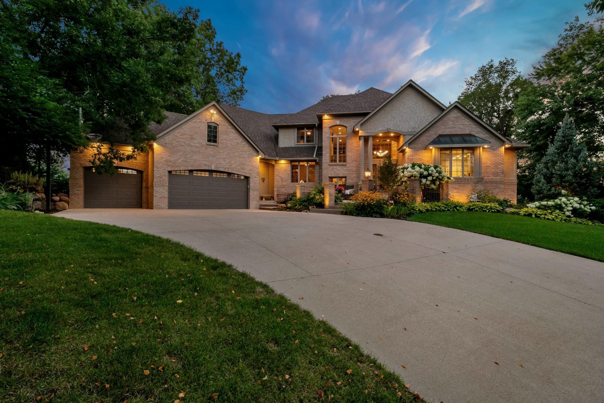 Designed and built by George C. Mauer, Distinctive Homes, in 1995 with attention to every detail and high quality finishes throughout.
