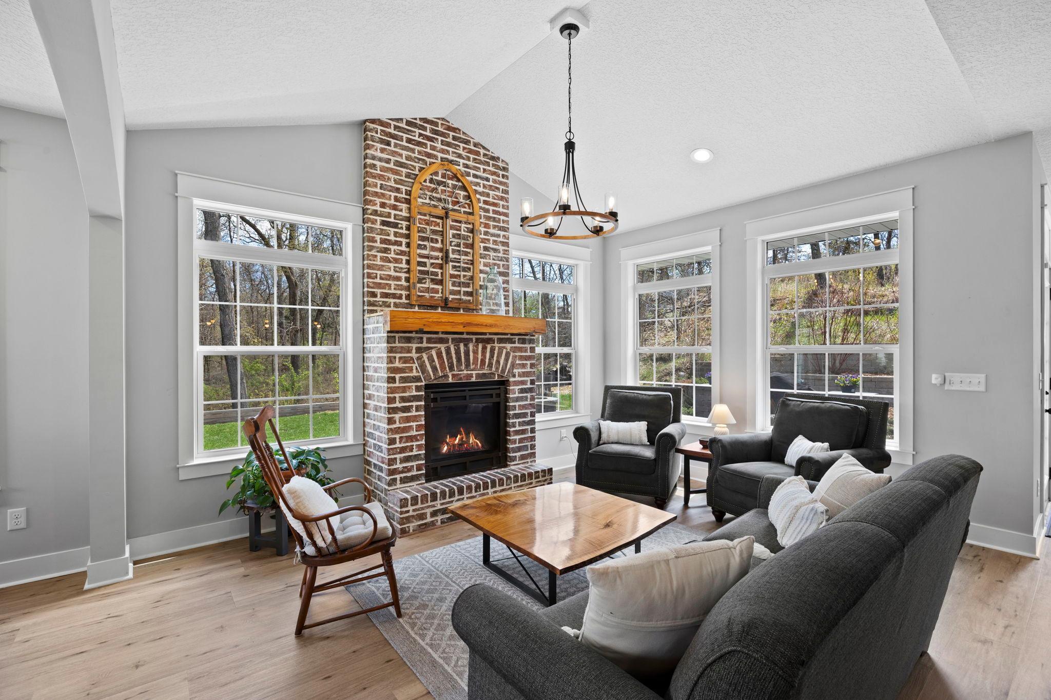 Cozy Fireplace!