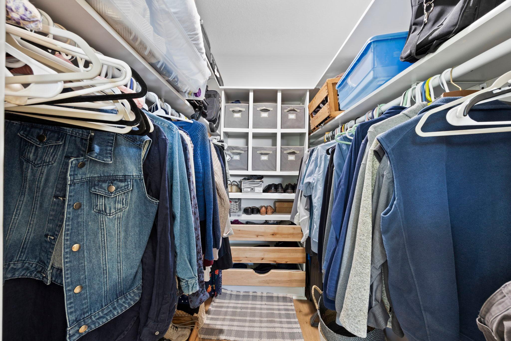 Walk In Closet!