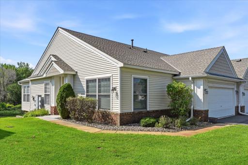 03-5818 Prairie Ridge Dr [3259108]- 003.jpg
