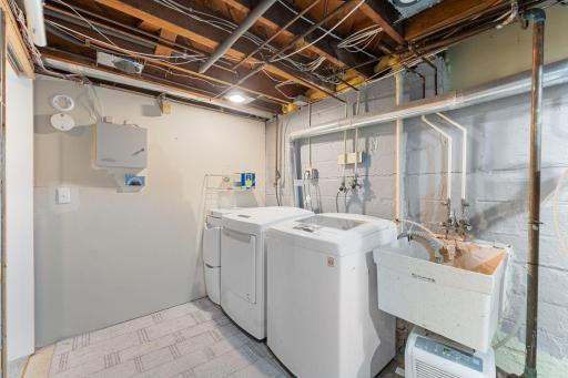 5037 Oxford Avenue, Minneapolis, MN 55436