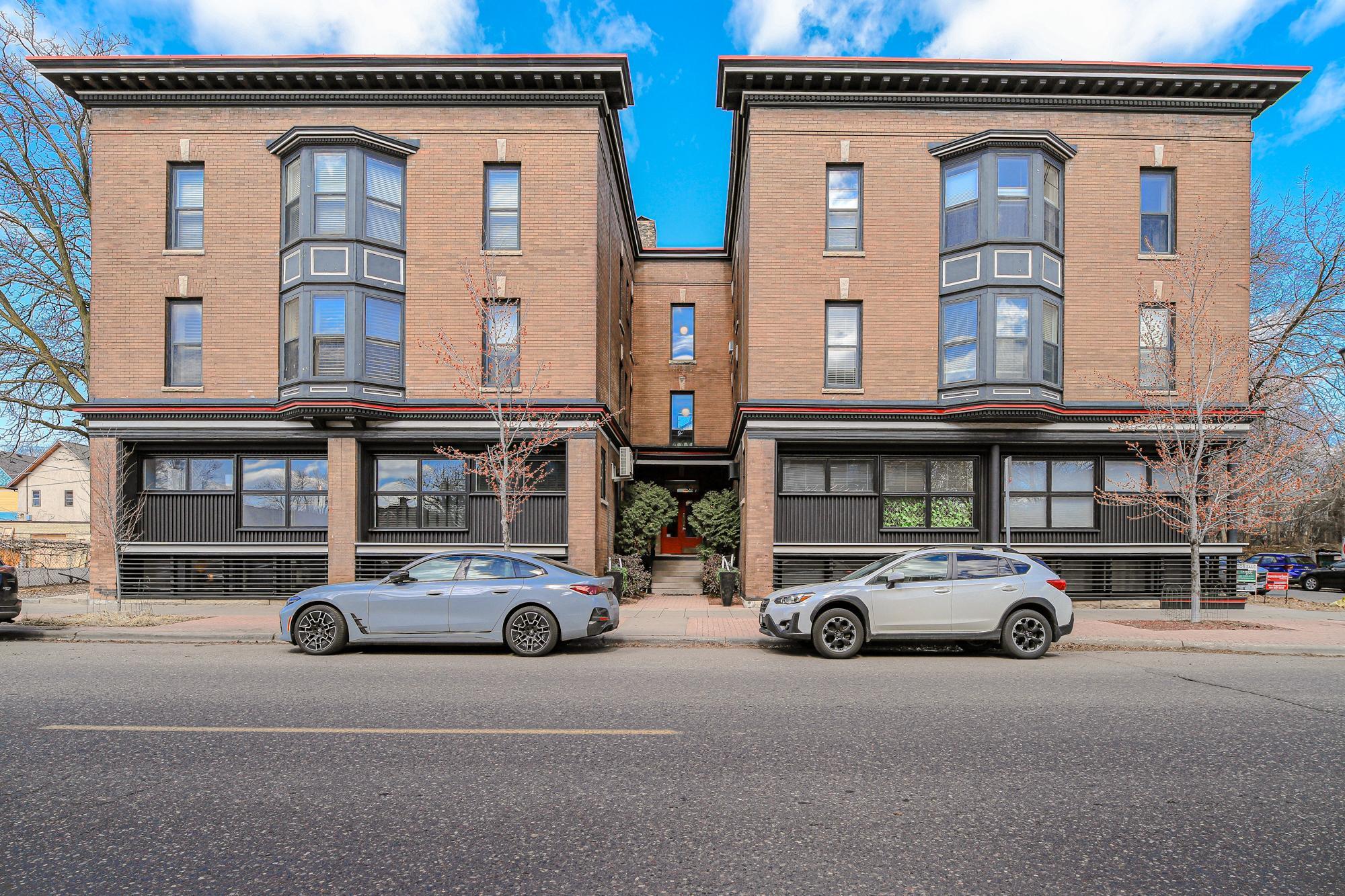 Welcome home to 505 Selby Ave!