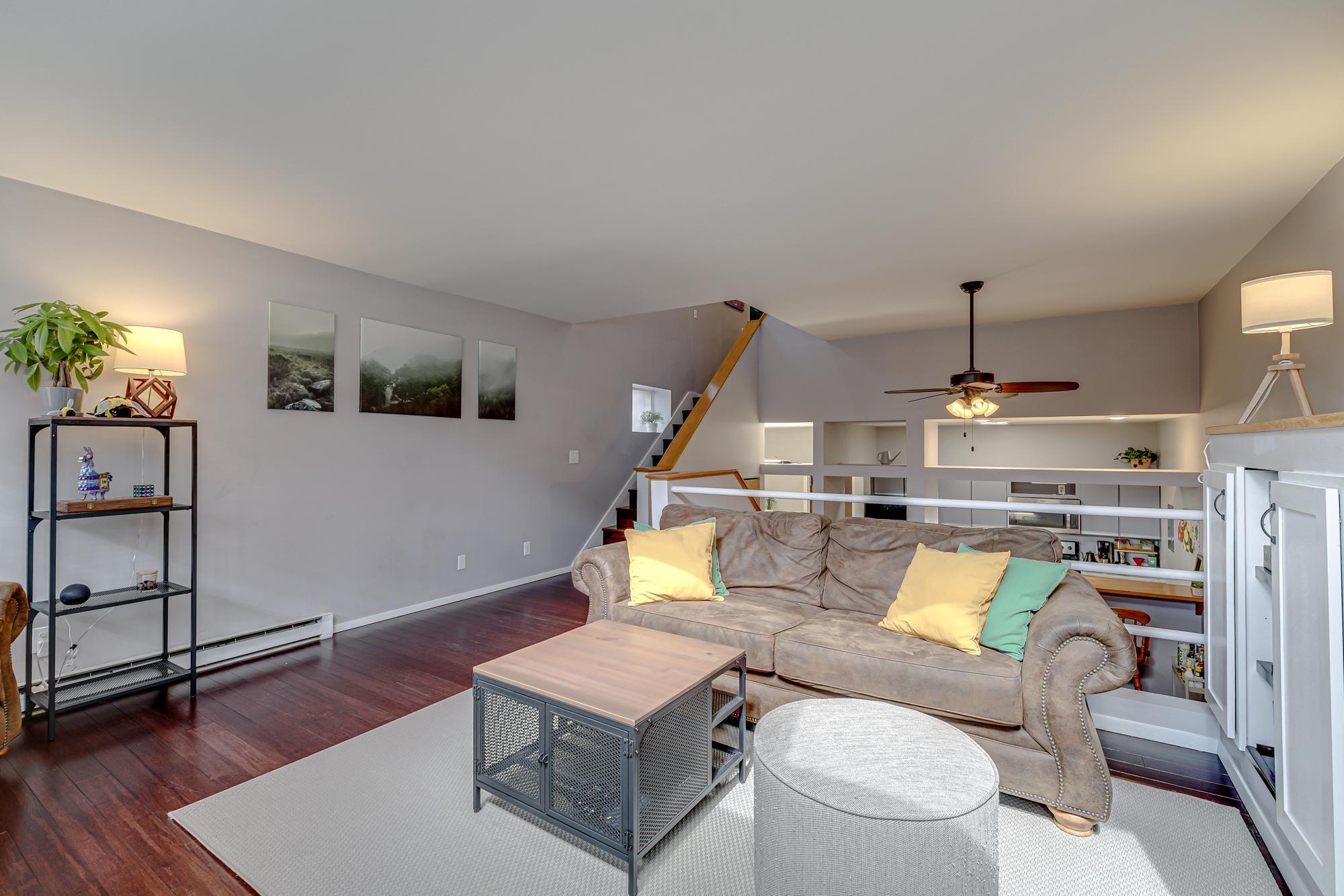 Open floor plan to dining and kitchen area makes for easy entertaining!