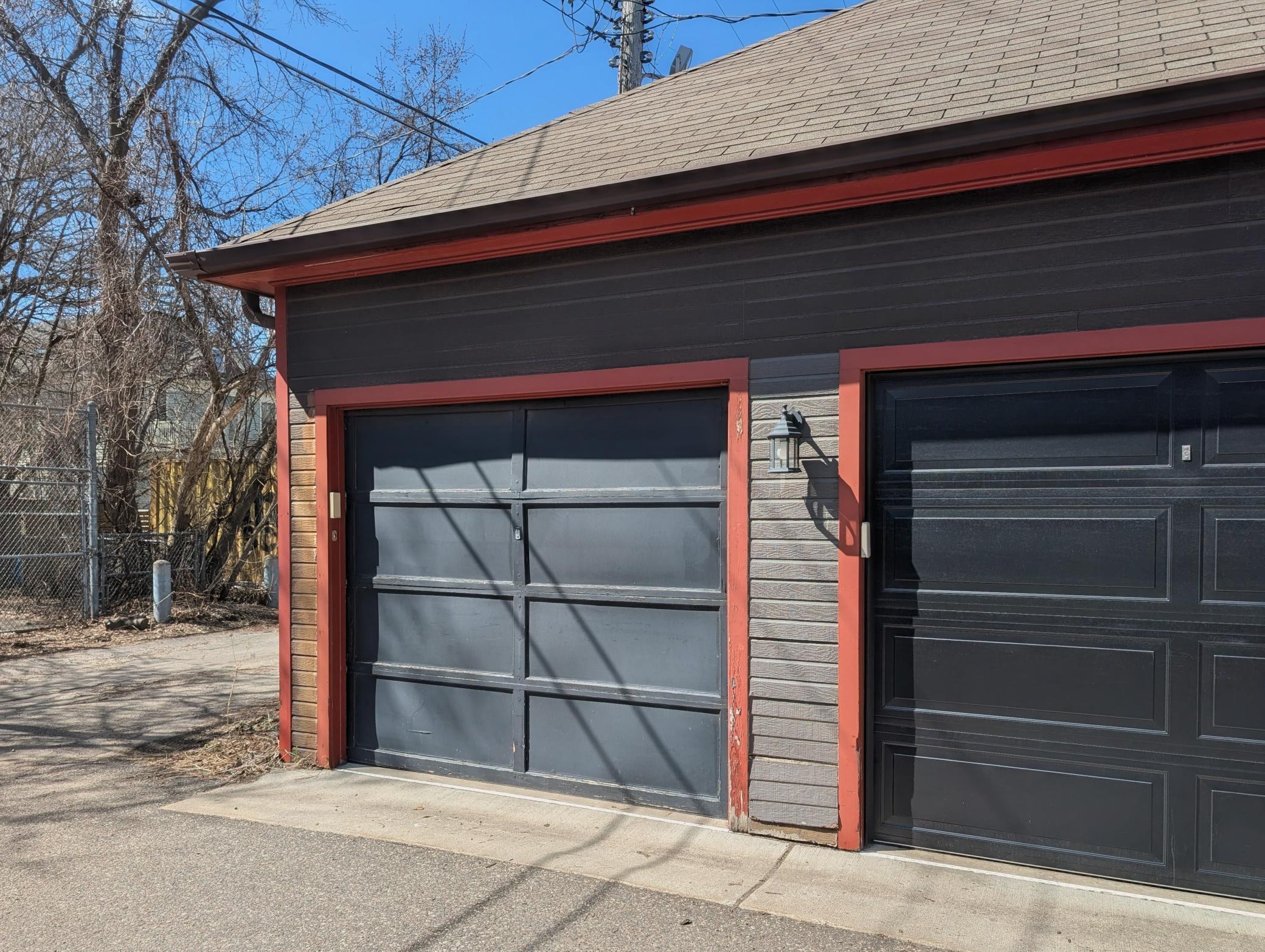 This unit has an end garage spot and garage door opener