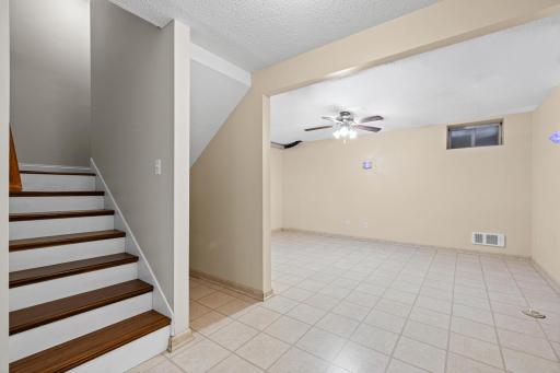 2523 Clinton Avenue, Minneapolis, MN 55404