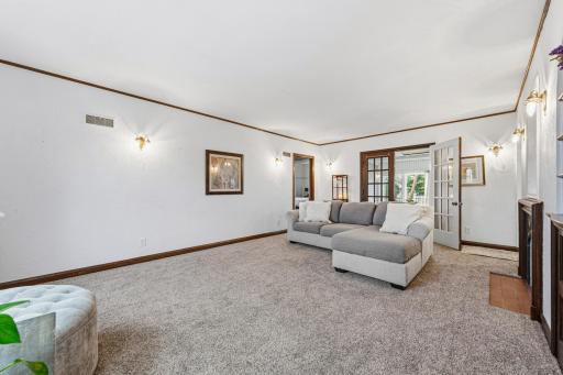 718 3rd Street SW, Waseca, MN 56093