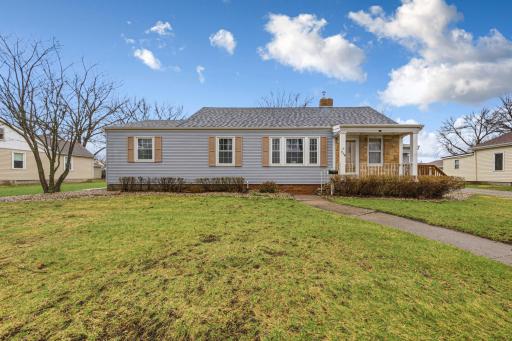 718 3rd Street SW, Waseca, MN 56093