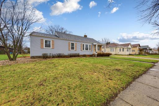 718 3rd Street SW, Waseca, MN 56093
