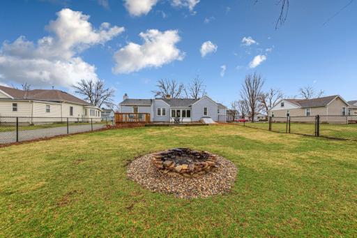 718 3rd Street SW, Waseca, MN 56093