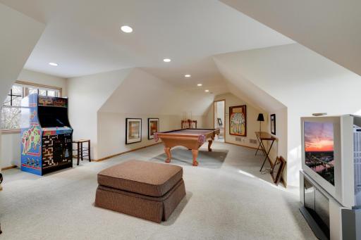 15330 Masons Pointe, Eden Prairie, MN 55347