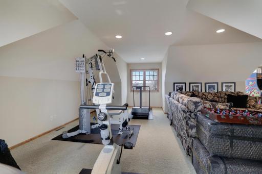 15330 Masons Pointe, Eden Prairie, MN 55347
