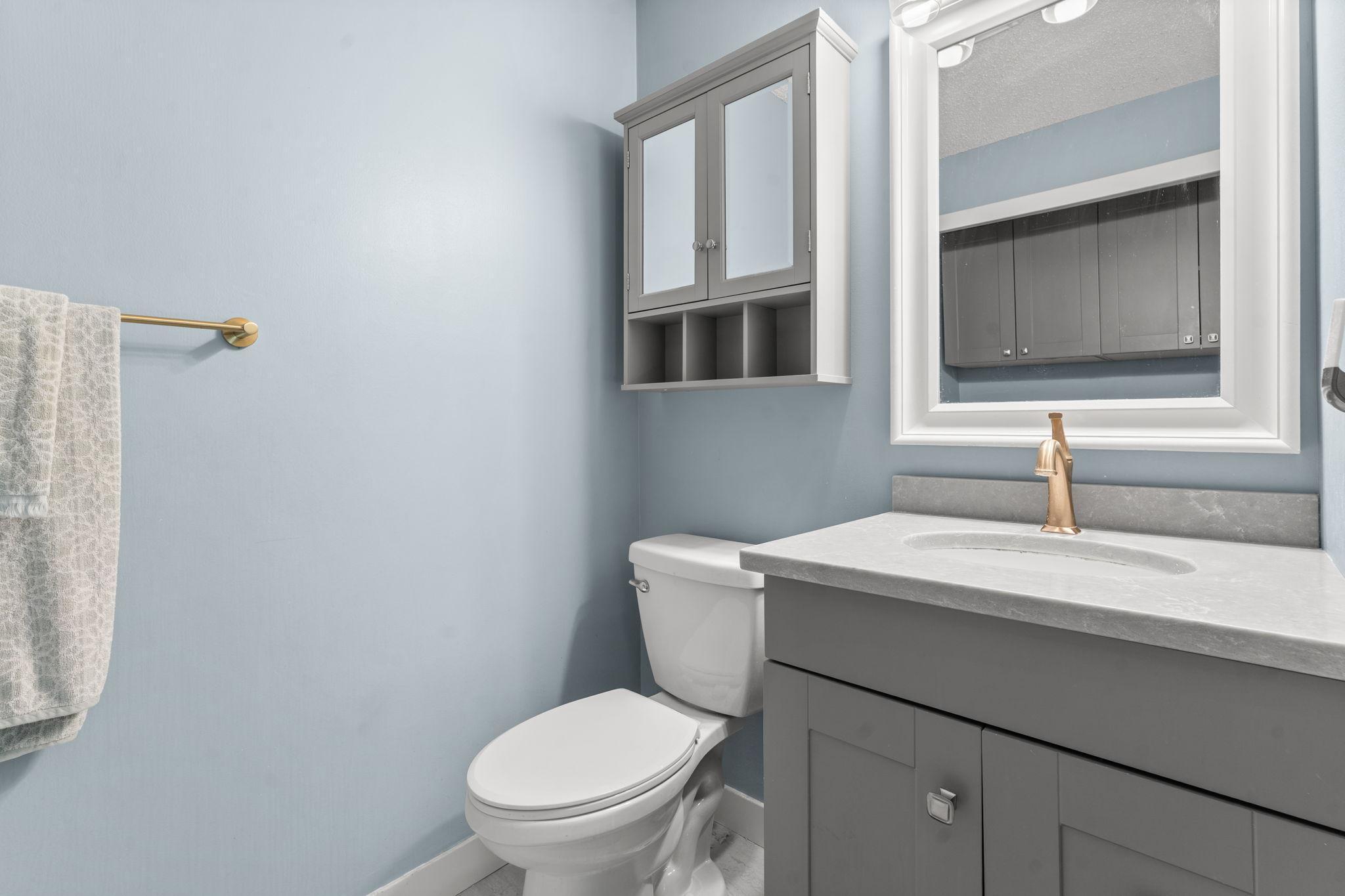 49-web-or-mls-5550 Bimini Dr-198.jpg