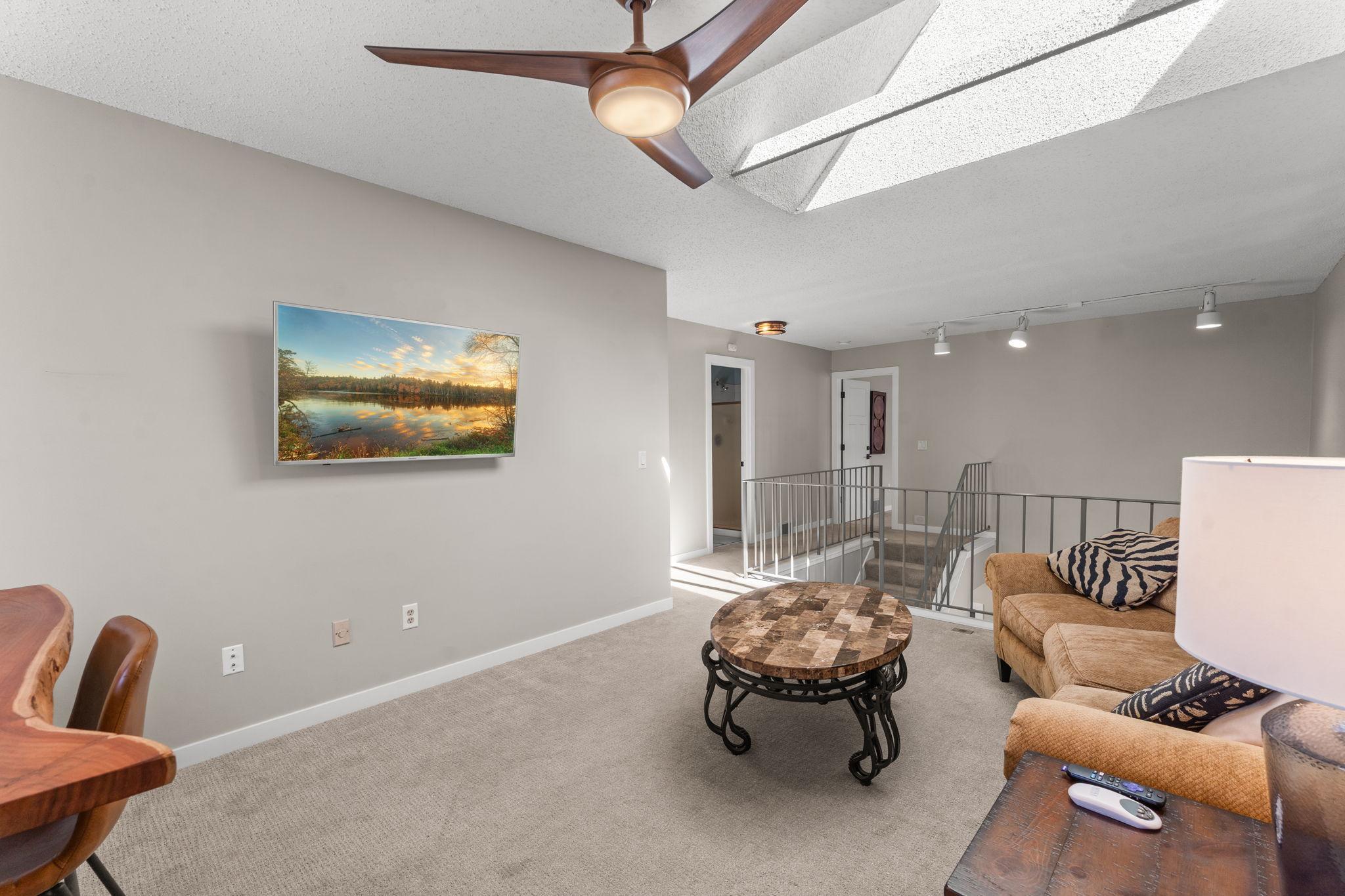 40-web-or-mls-5550 Bimini Dr-183.jpg