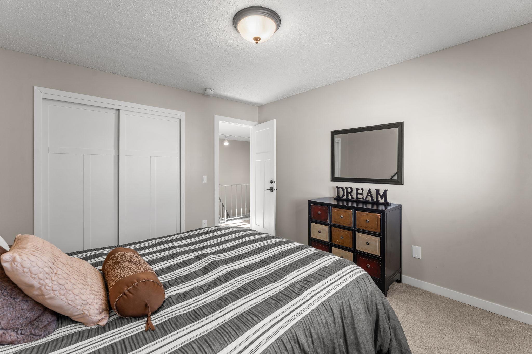 48-web-or-mls-5550 Bimini Dr-193.jpg