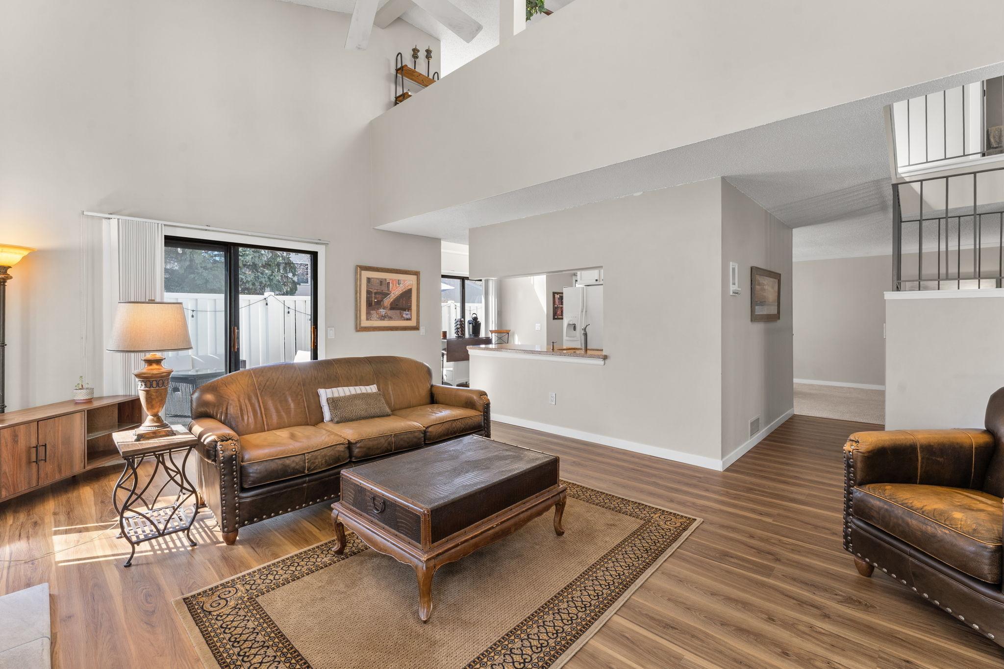 18-web-or-mls-5550 Bimini Dr-78.jpg