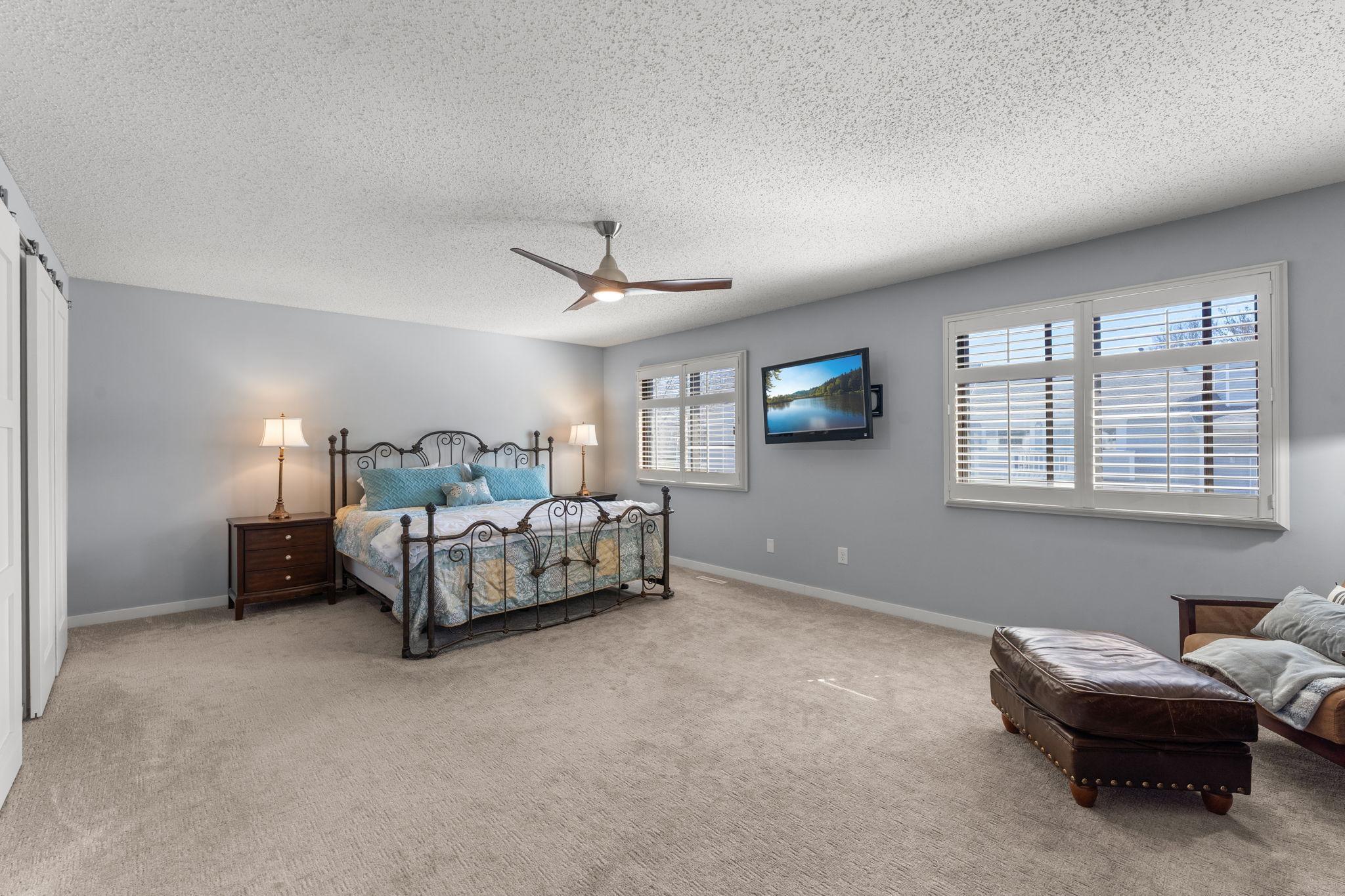 41-web-or-mls-5550 Bimini Dr-213.jpg