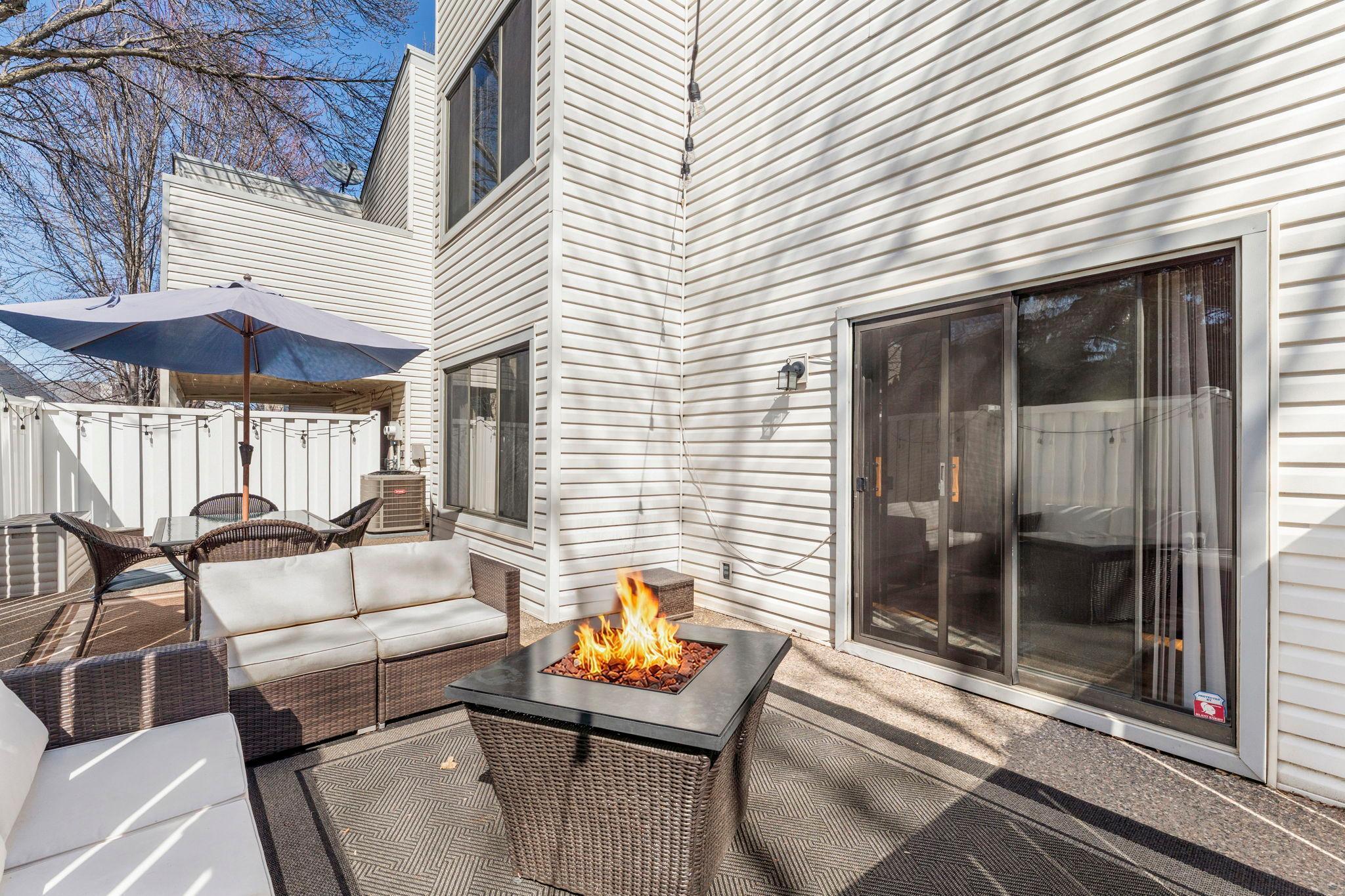 54-web-or-mls-5550 Bimini Dr-36.jpg