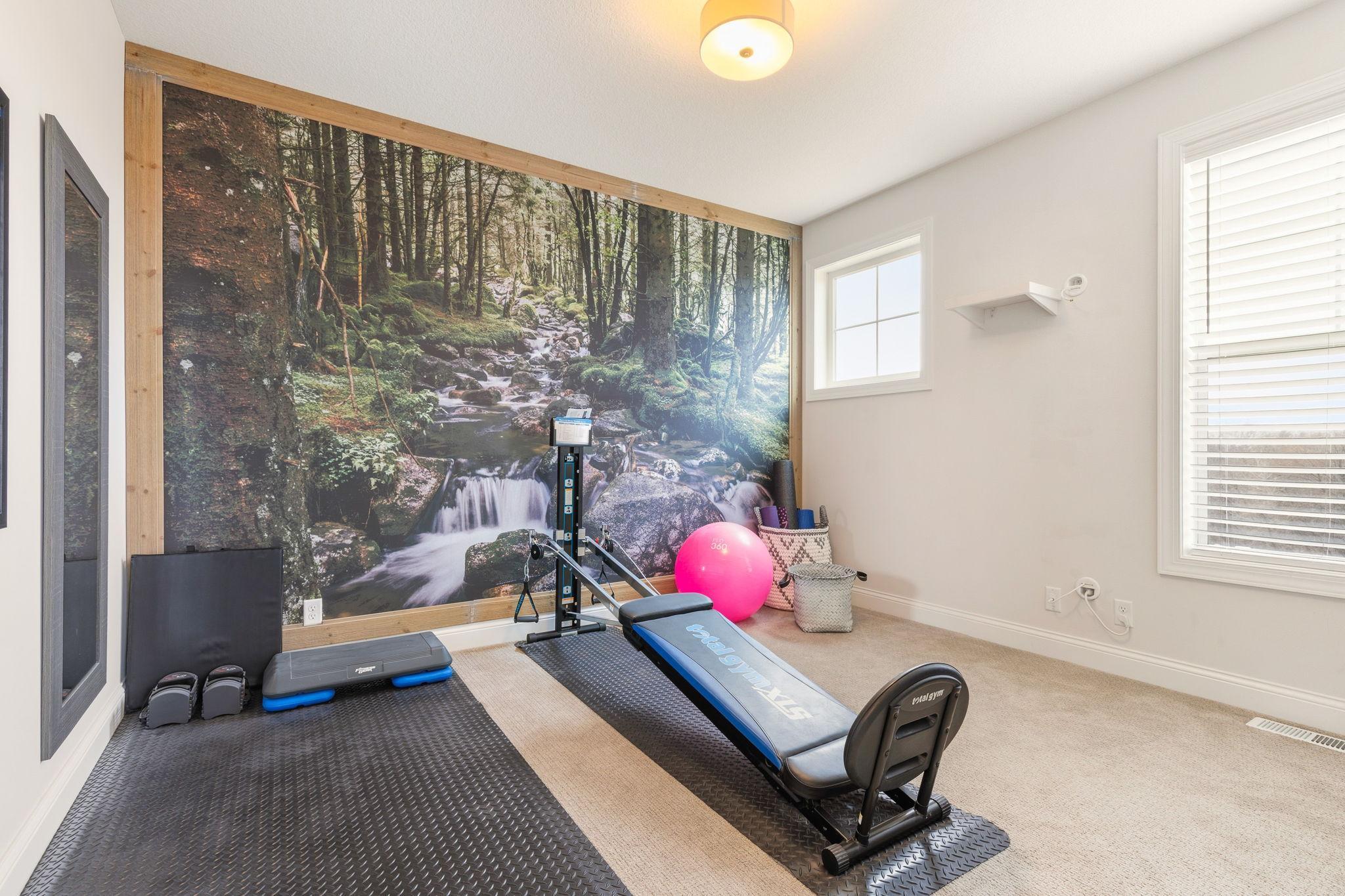 Upper level bonus space