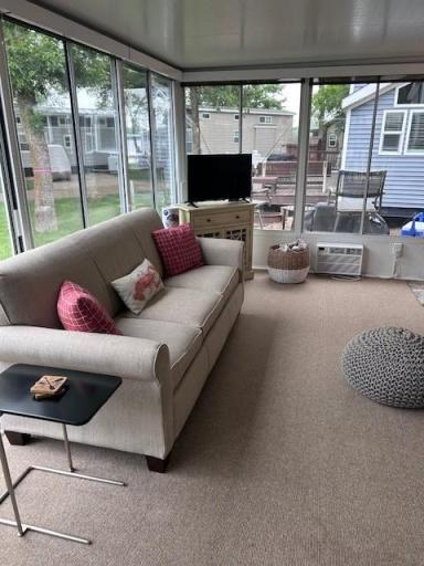 Large Screen and window porch with Hide A bed For Guests.