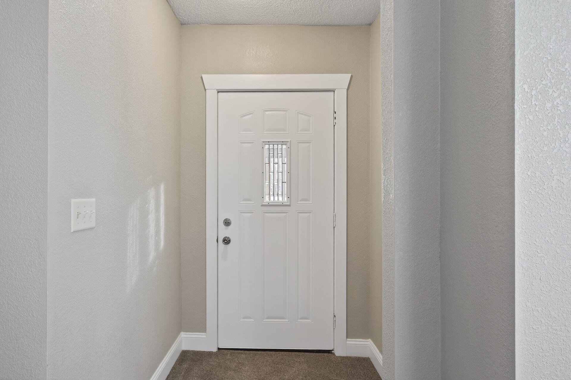 04_3115_Logan_Ave_N4_mls.jpg