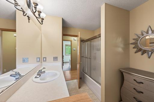 26987 Bayshore Drive NW, Isanti, MN 55040