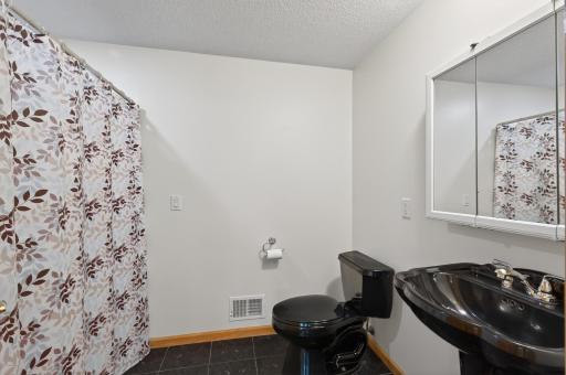 26987 Bayshore Drive NW, Isanti, MN 55040