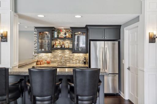 3832 Fairway Terrace, Woodbury, MN 55125